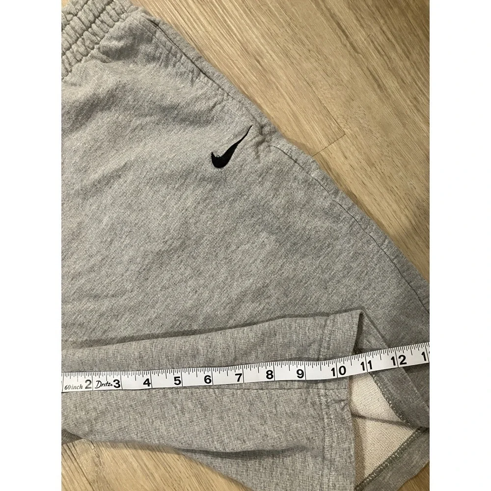 Nike Fleece Shorts L Grey - Picture 4 of 4